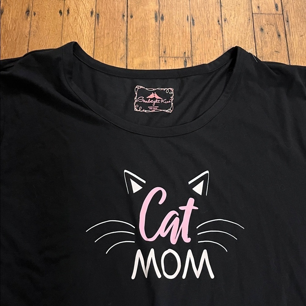 Cat Mom short night gown - Picture 2 of 5